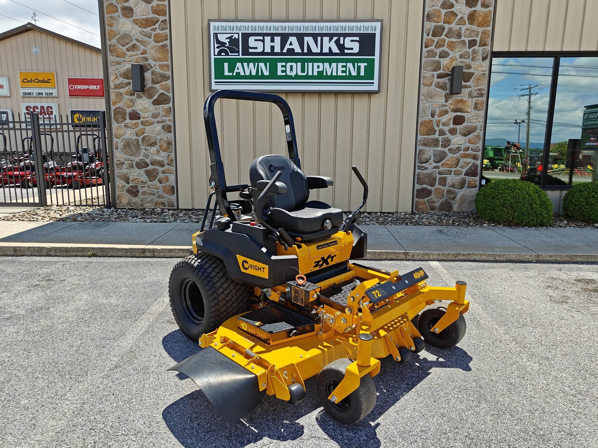 MAY② MZ61 Zero-Turn Lawn Mower | Husqvarna US