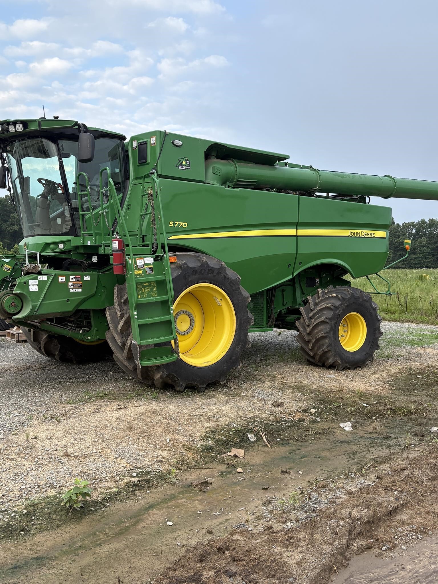 2022 John Deere S770 Combine