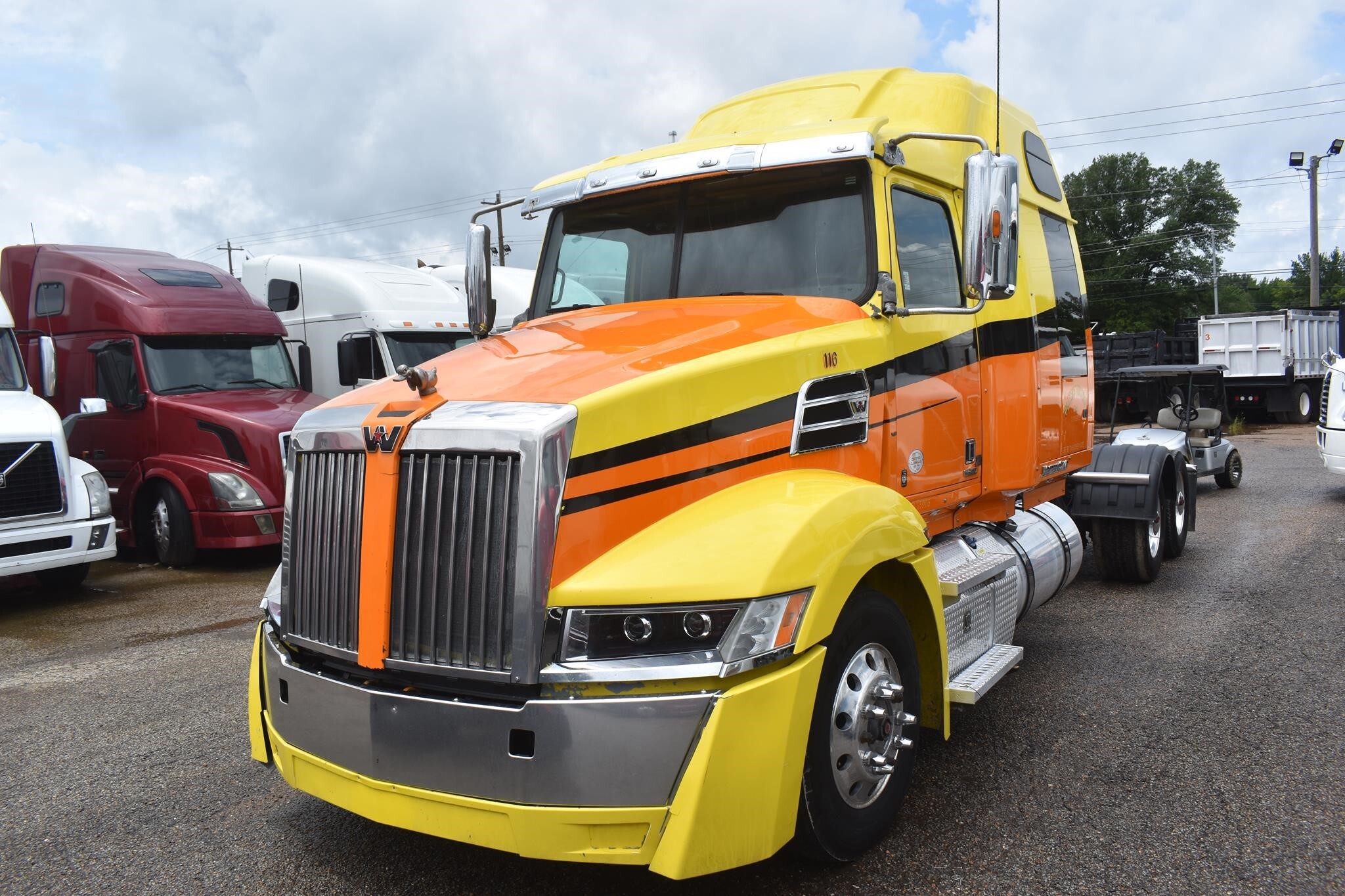 2020 Western Star 5700XE Semi Trucks/Trailer