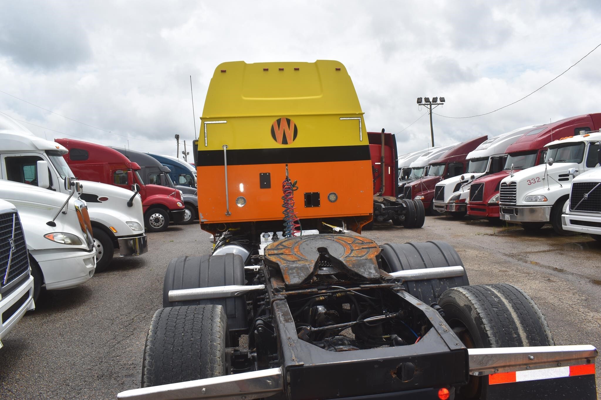 2020 Western Star 5700XE Semi Trucks/Trailer