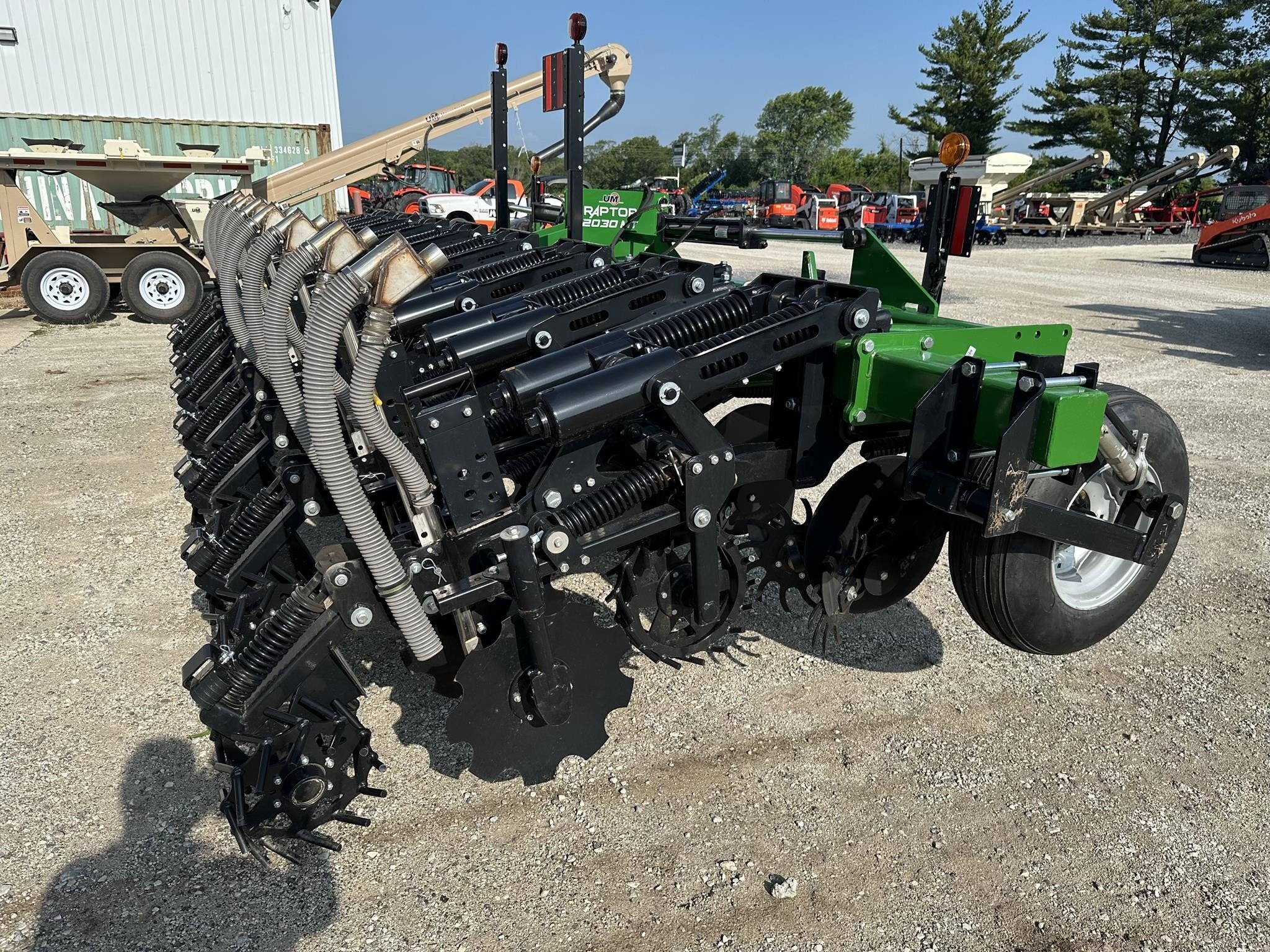  Unverferth 2030MT Strip-Till