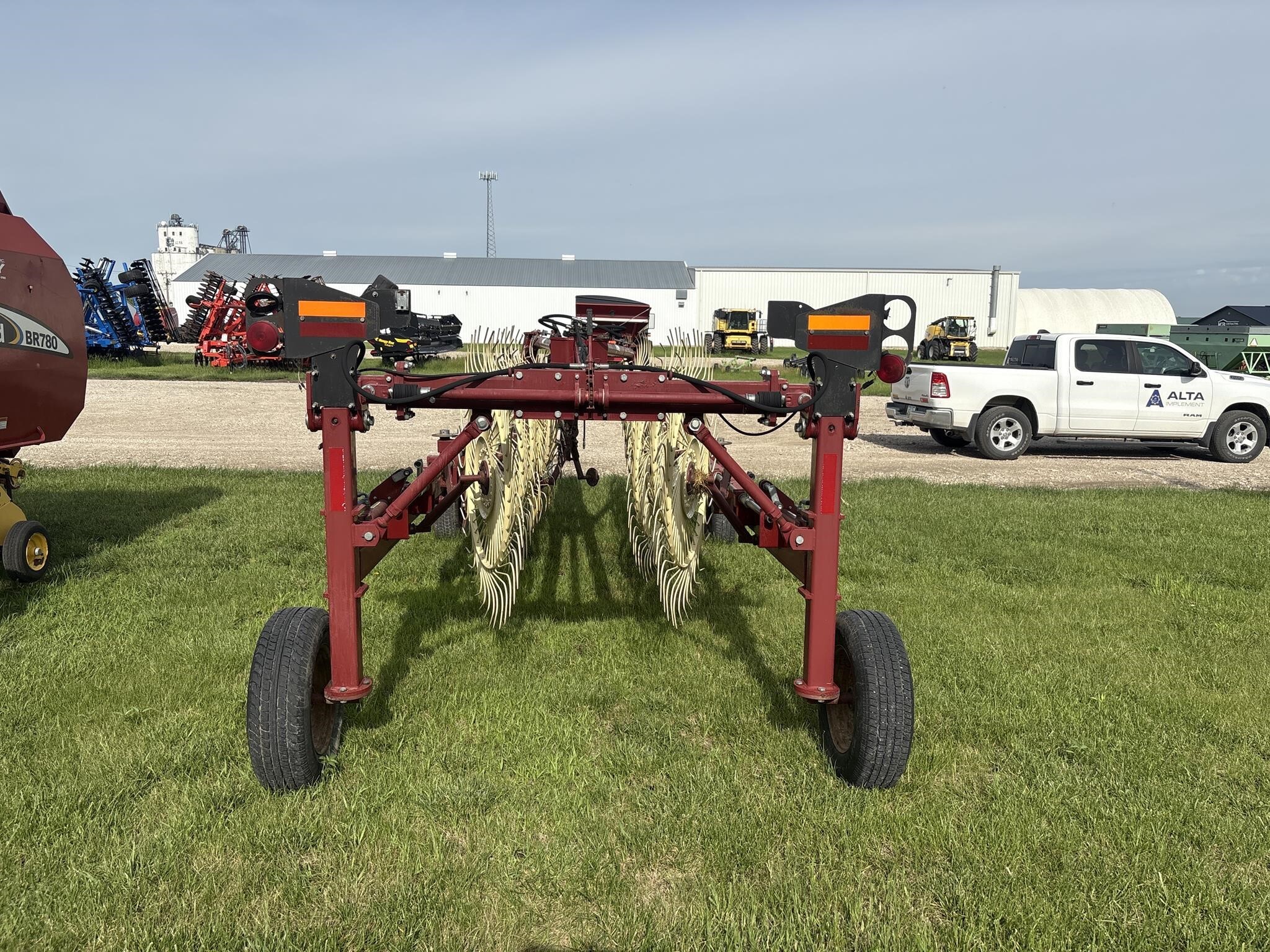 2000 M&W DF12 Rake - $7,500 | Machinery Pete