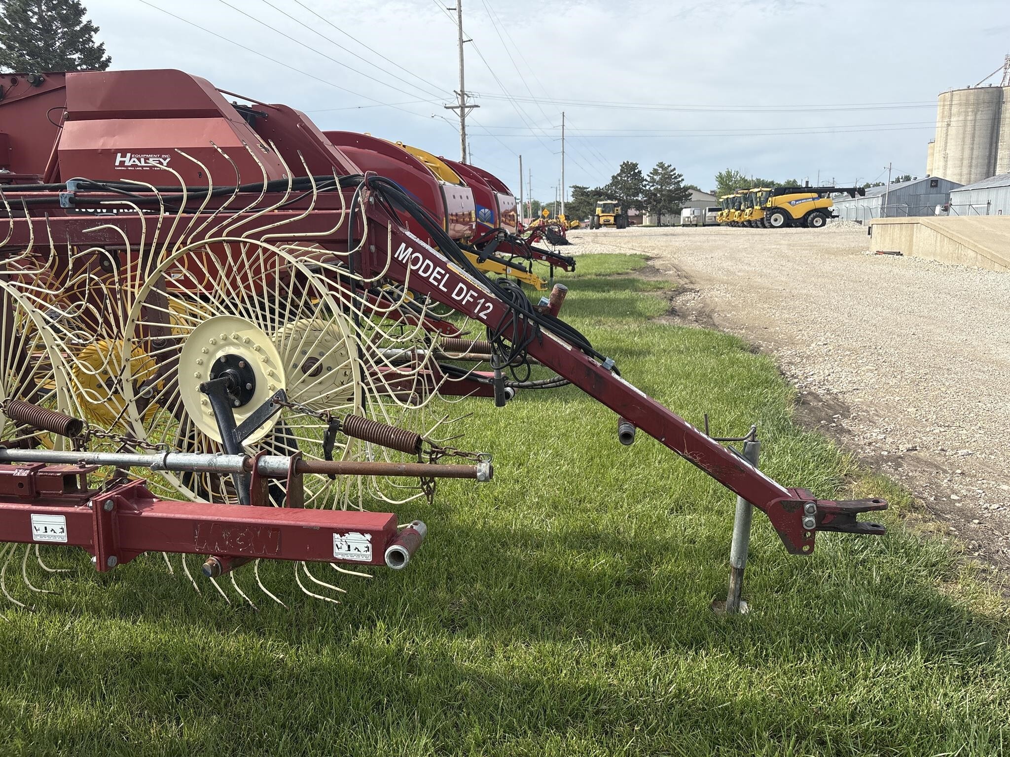 2000 M&W DF12 Rake - $7,500 | Machinery Pete