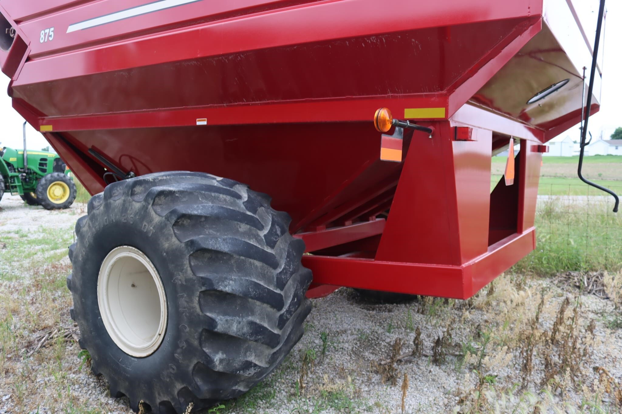 2008 J&M 875 Grain Cart
