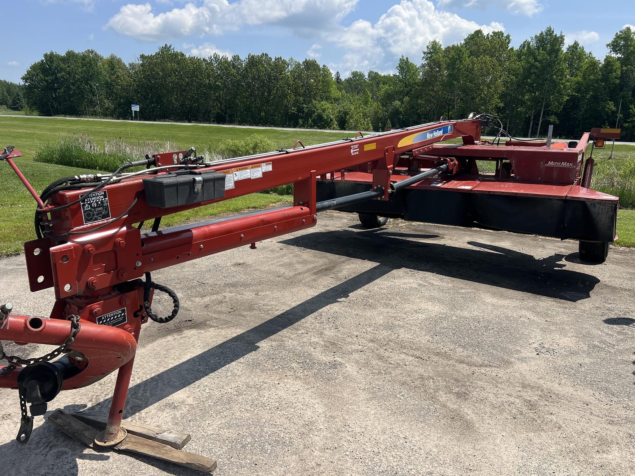 2011 New Holland H7450 Mower Conditioner