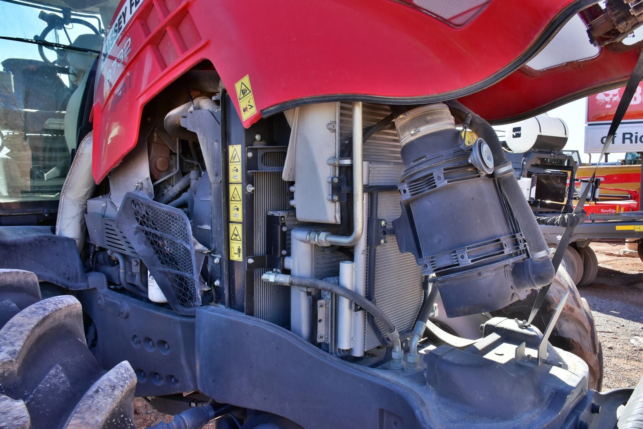 2017 Massey Ferguson 8732 Tractor