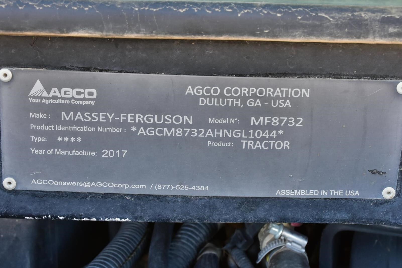 2017 Massey Ferguson 8732 Tractor