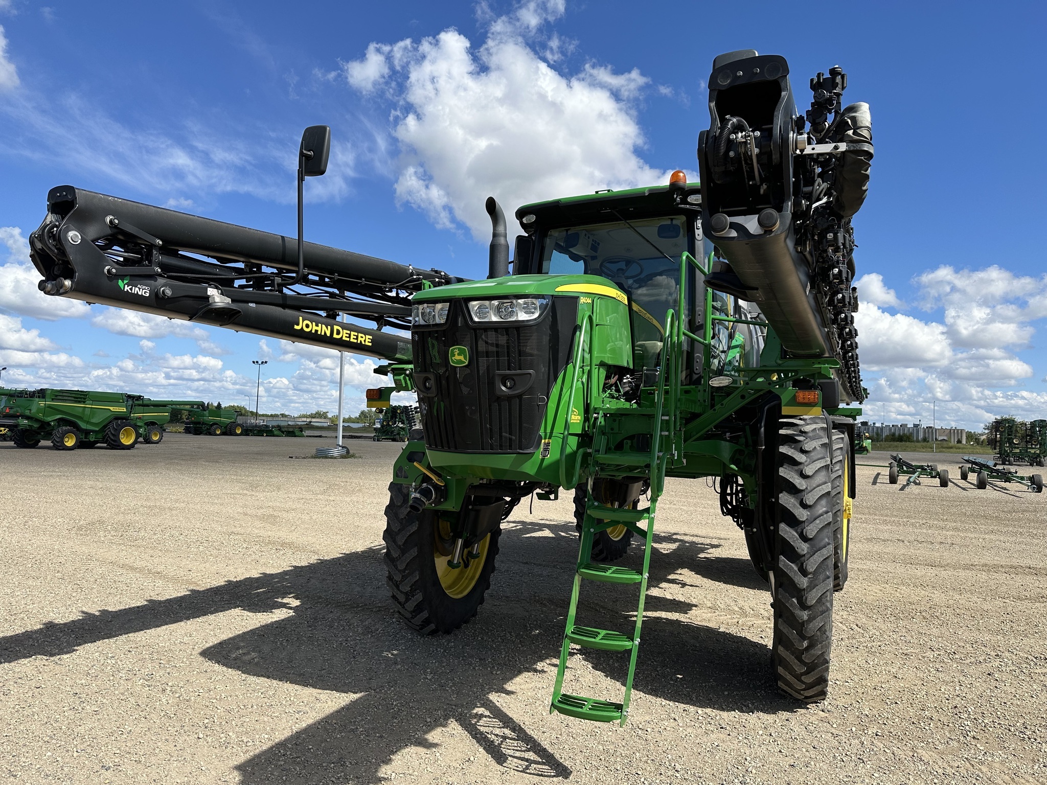 2020 John Deere R4044 Self-Propelled Sprayer