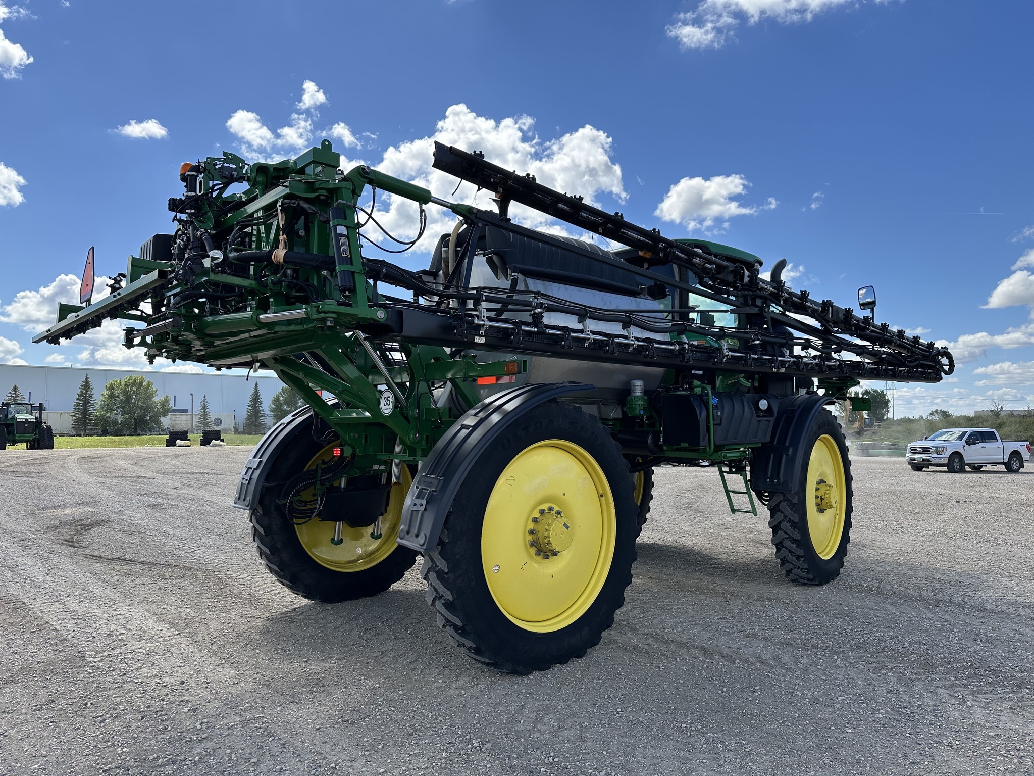2020 John Deere R4044 Self-Propelled Sprayer
