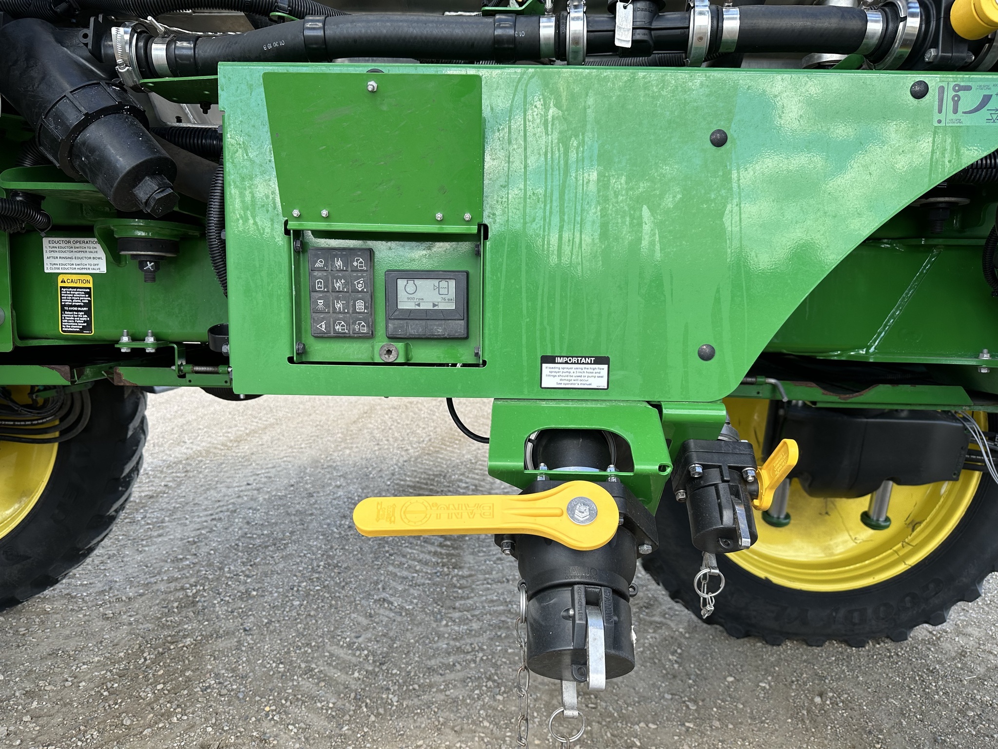 2020 John Deere R4044 Self-Propelled Sprayer