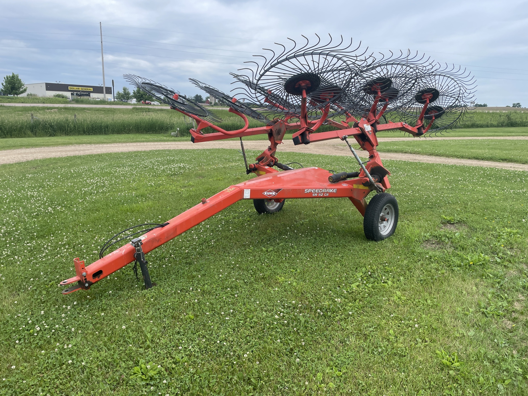 2015 Kuhn SR112GII Rake