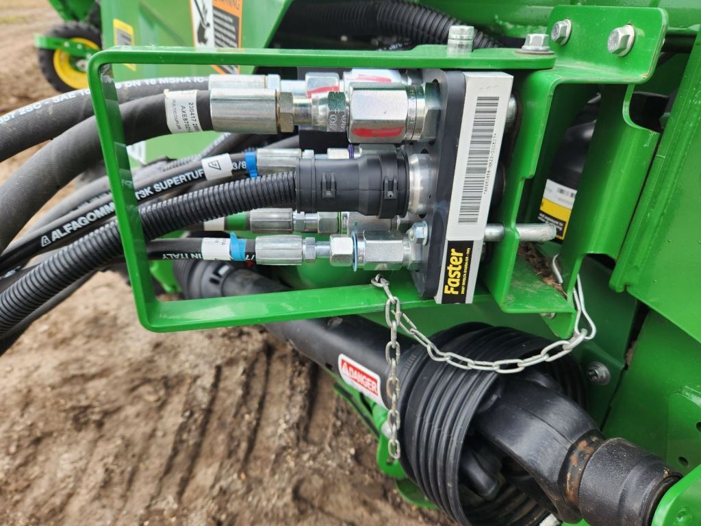 2023 John Deere HD50F Platform