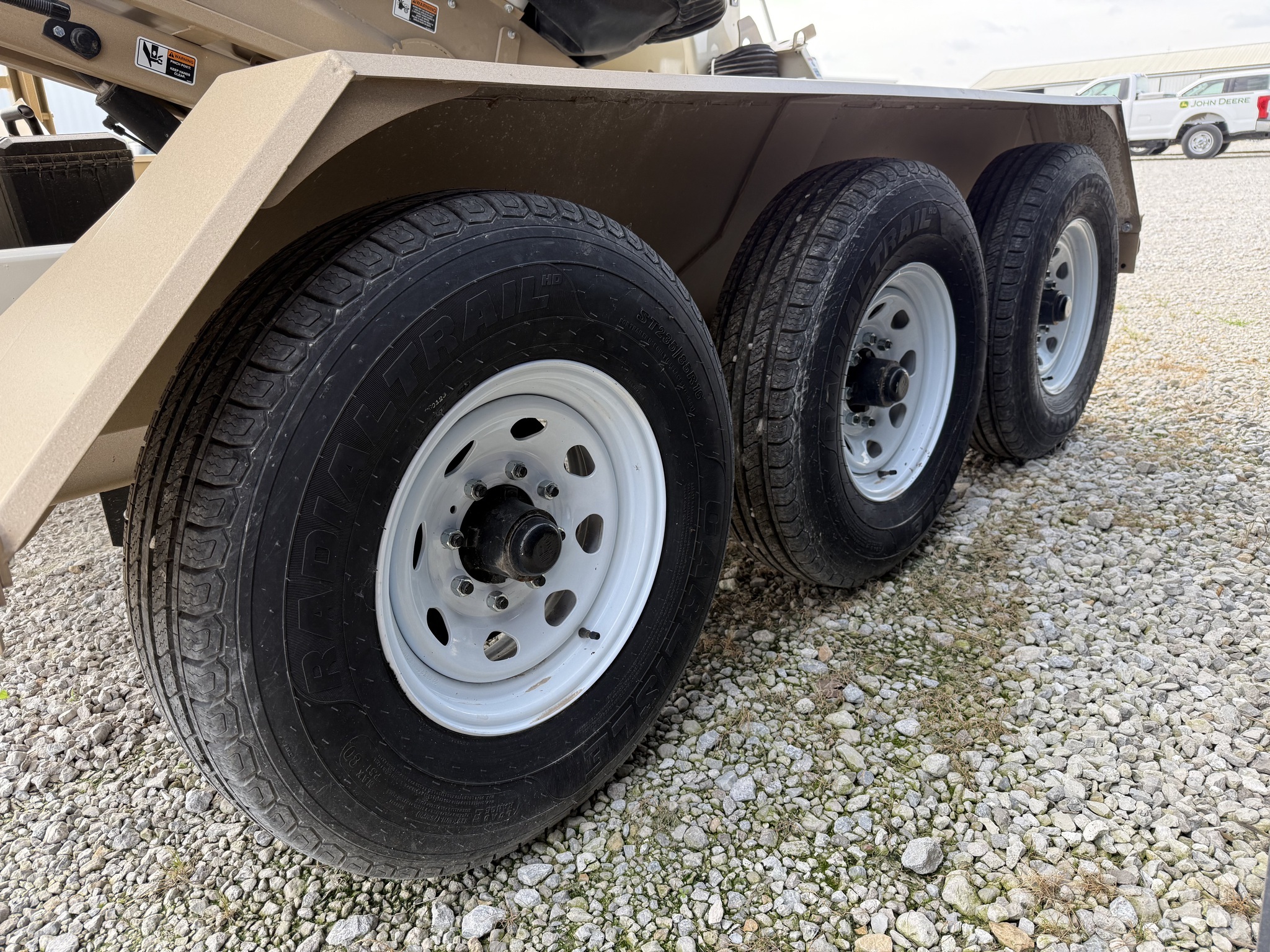 2023 Unverferth 3755 Seed Tender