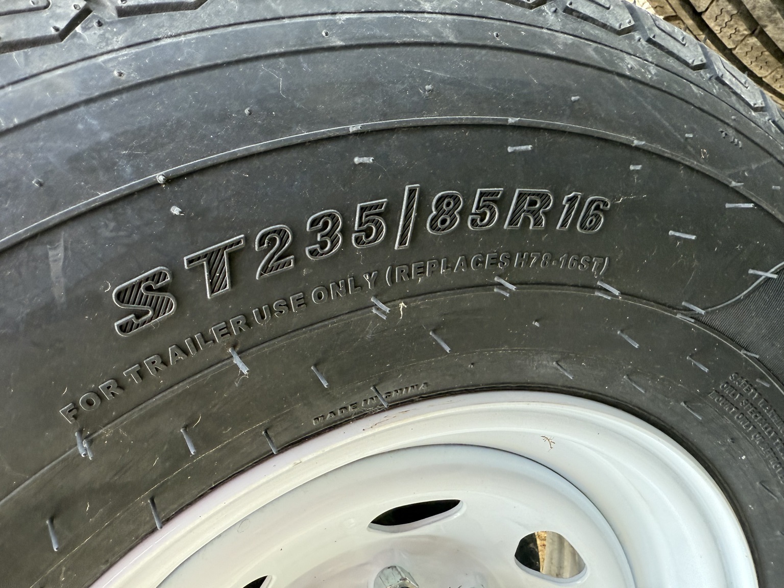 2023 Unverferth 3755 Seed Tender