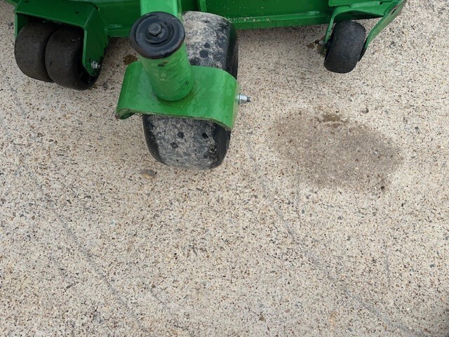 2023 John Deere Z720E Lawn Mower