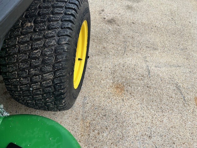 2023 John Deere Z720E Lawn Mower