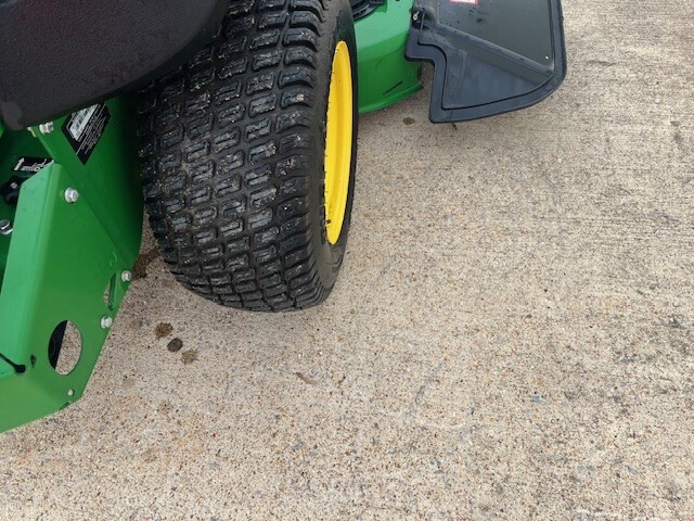 2023 John Deere Z720E Lawn Mower