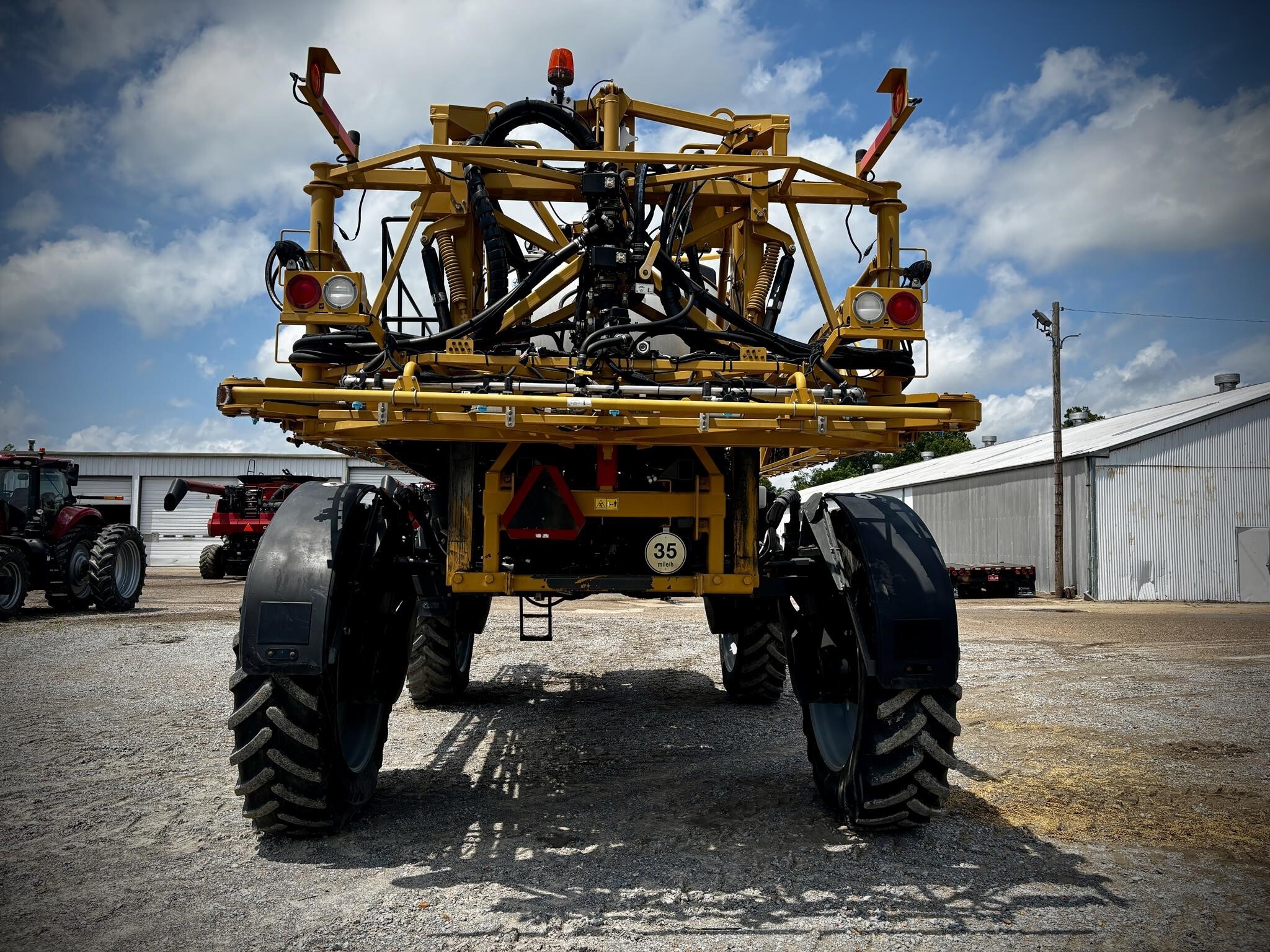 2021 ROGATOR RG1100C Self-Propelled Sprayer