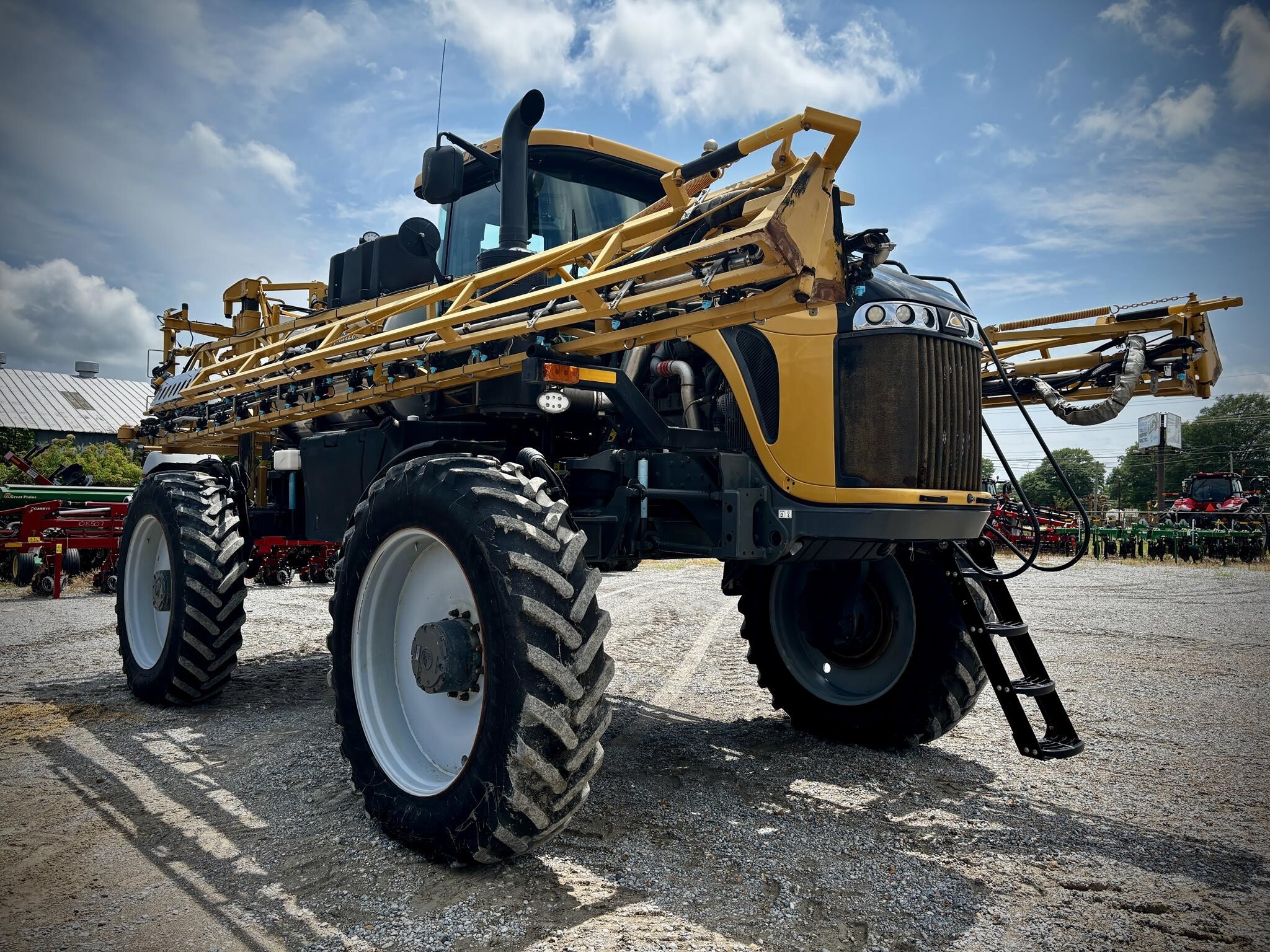 2021 ROGATOR RG1100C Self-Propelled Sprayer
