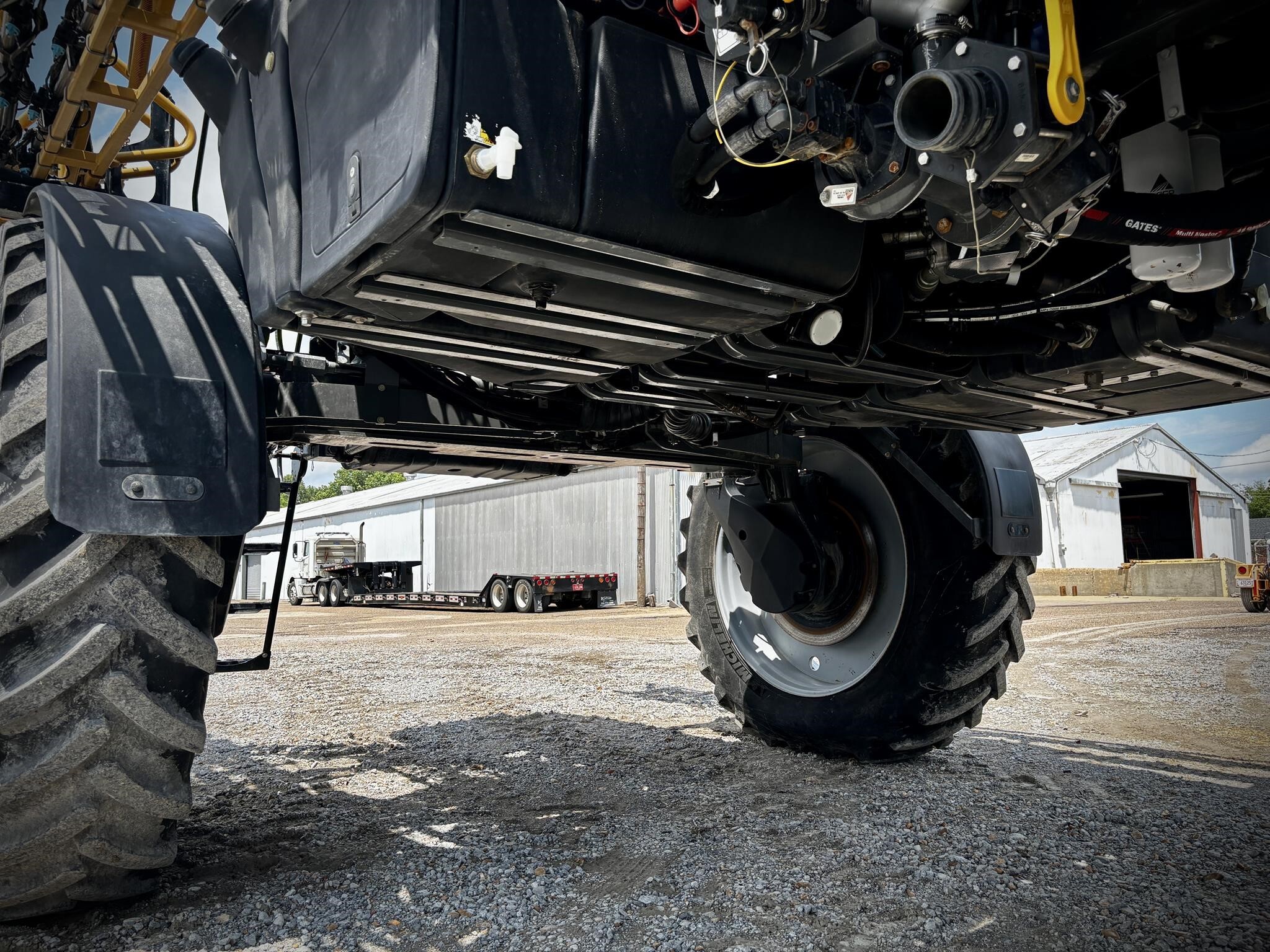 2021 ROGATOR RG1100C Self-Propelled Sprayer