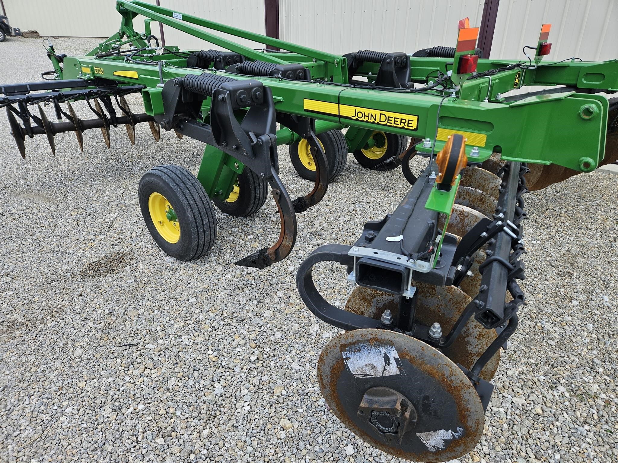  John Deere 2720 In-Line Ripper
