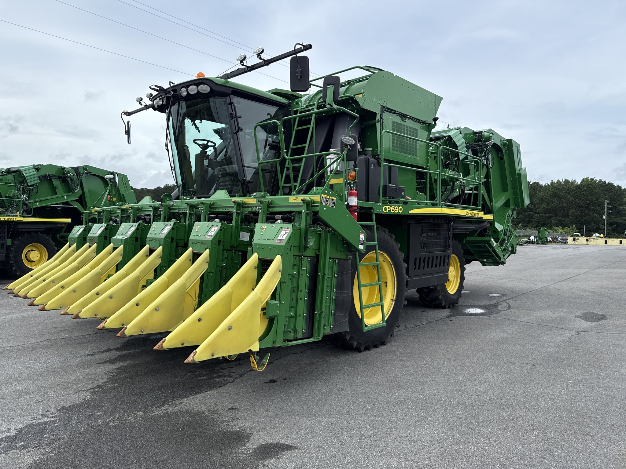 2021 John Deere CP690 Cotton Equipment
