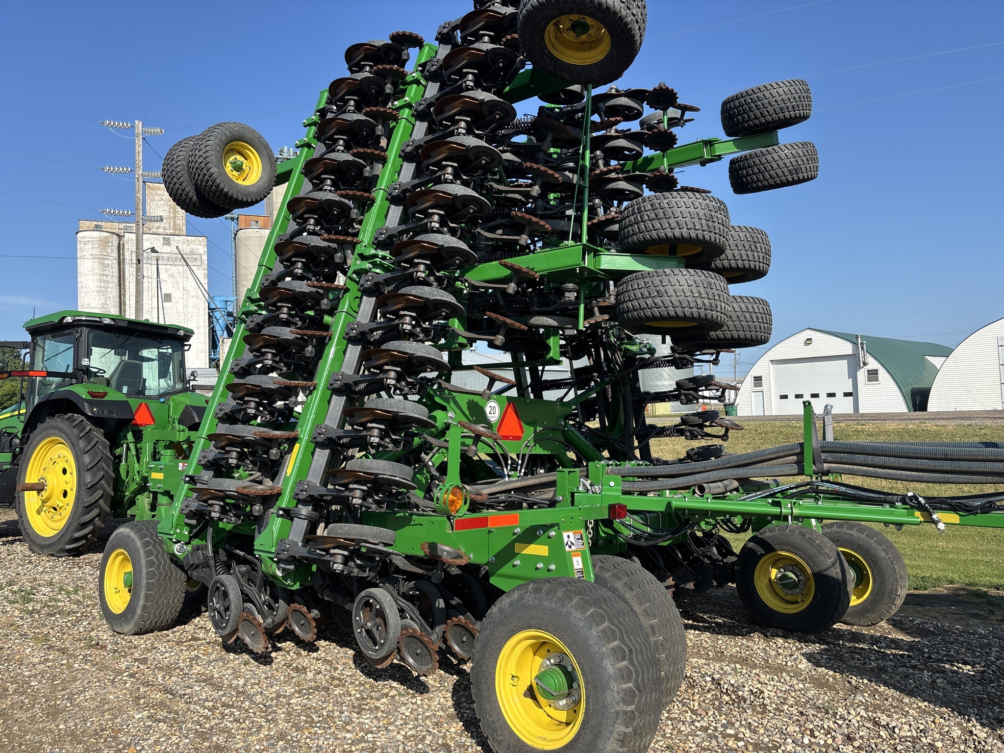 2022 John Deere N560 Air Seeder