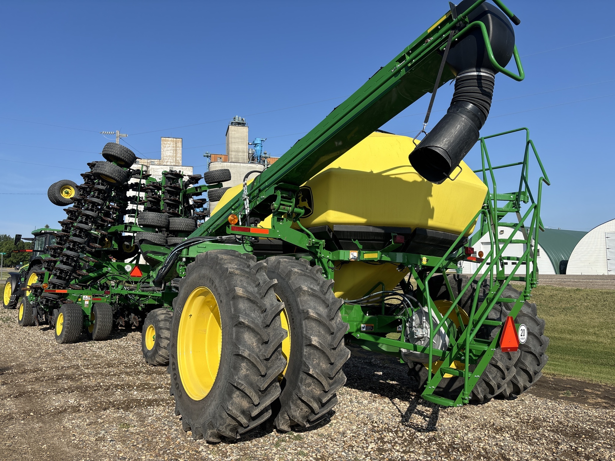 2022 John Deere N560 Air Seeder