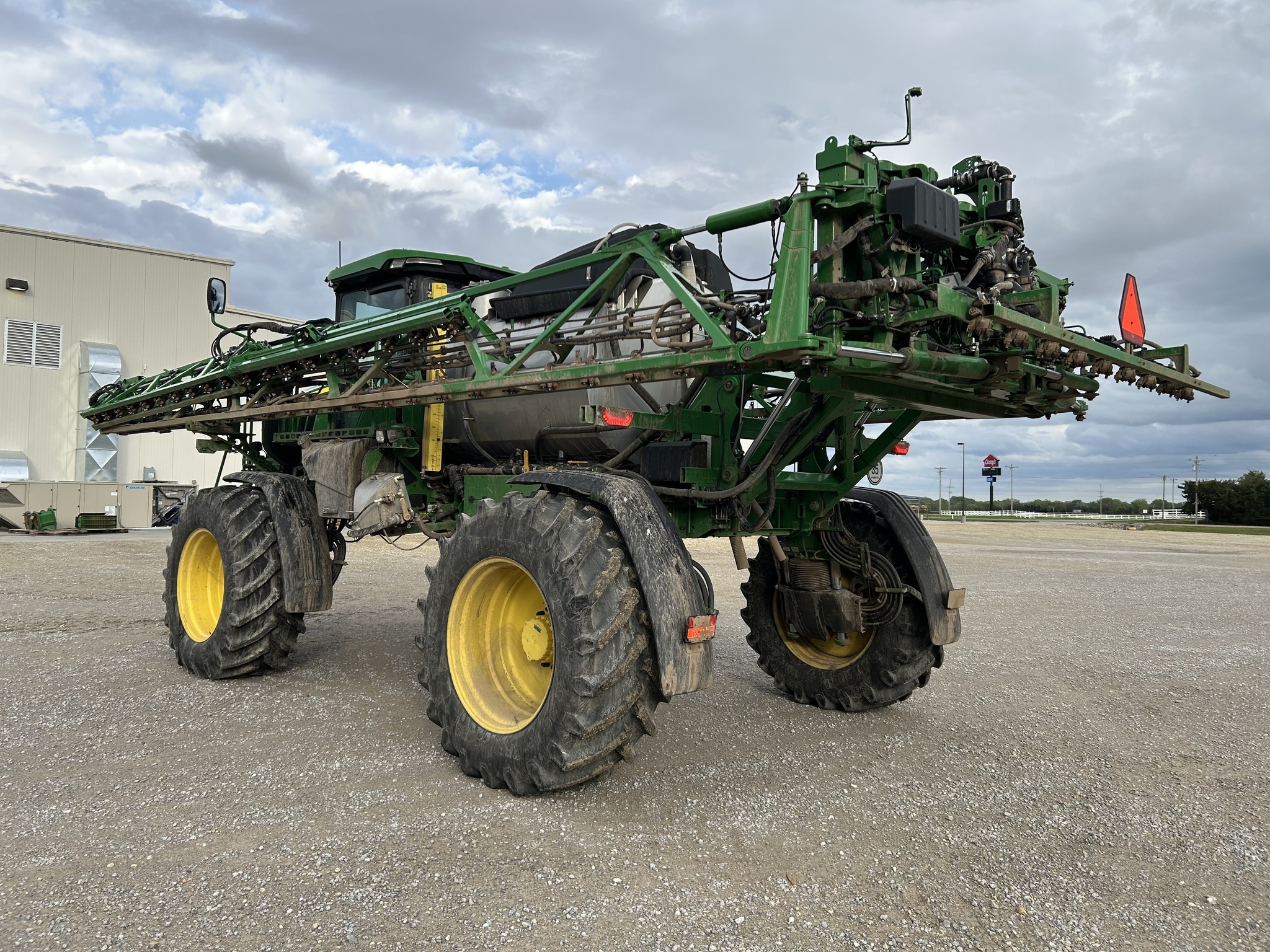 2024 John Deere 412R Self-Propelled Sprayer