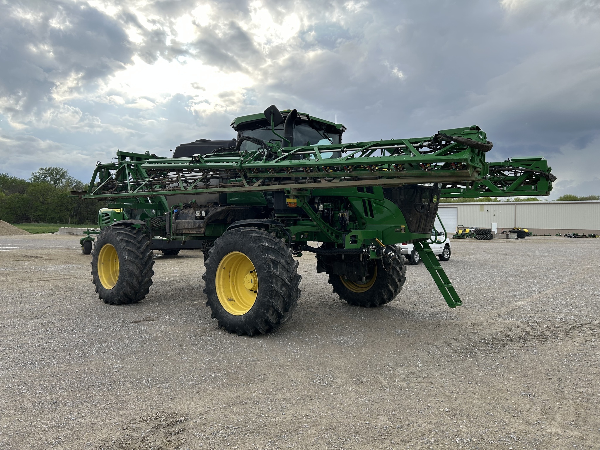 2024 John Deere 412R Self-Propelled Sprayer