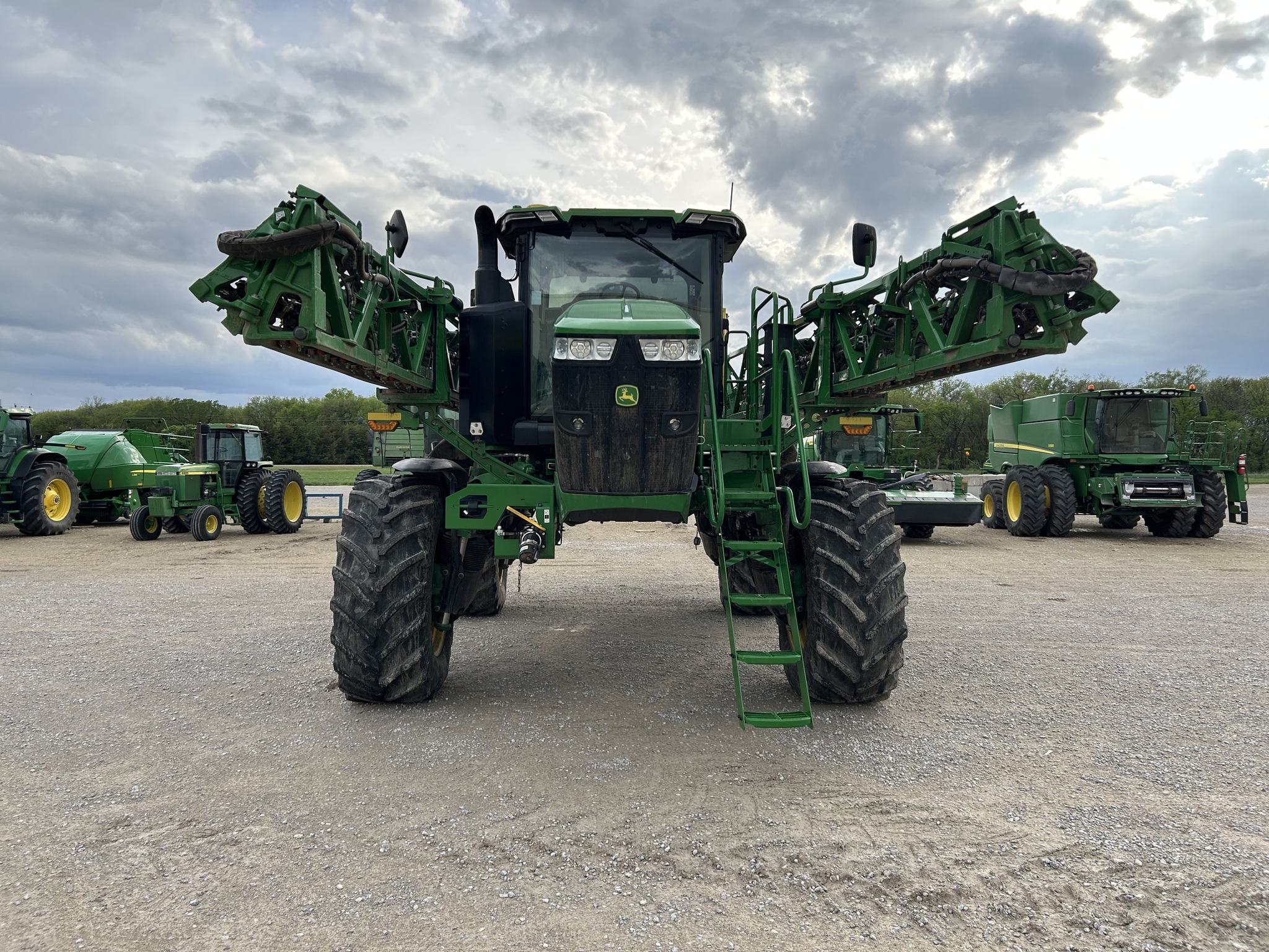 2024 John Deere 412R Self-Propelled Sprayer