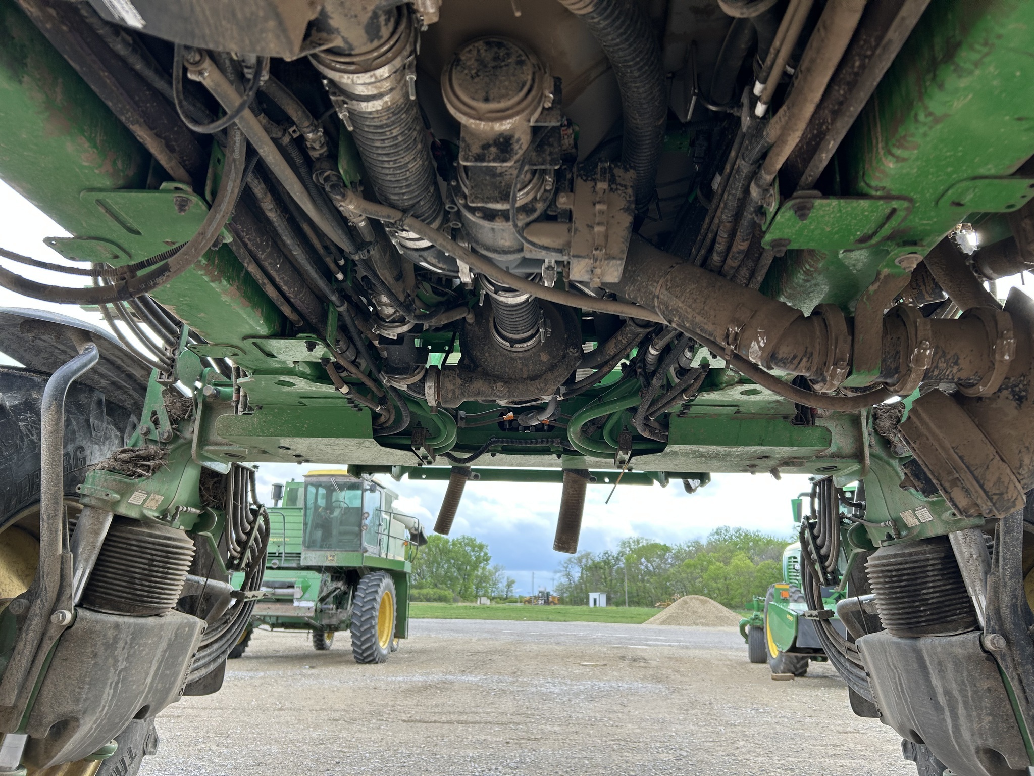 2024 John Deere 412R Self-Propelled Sprayer