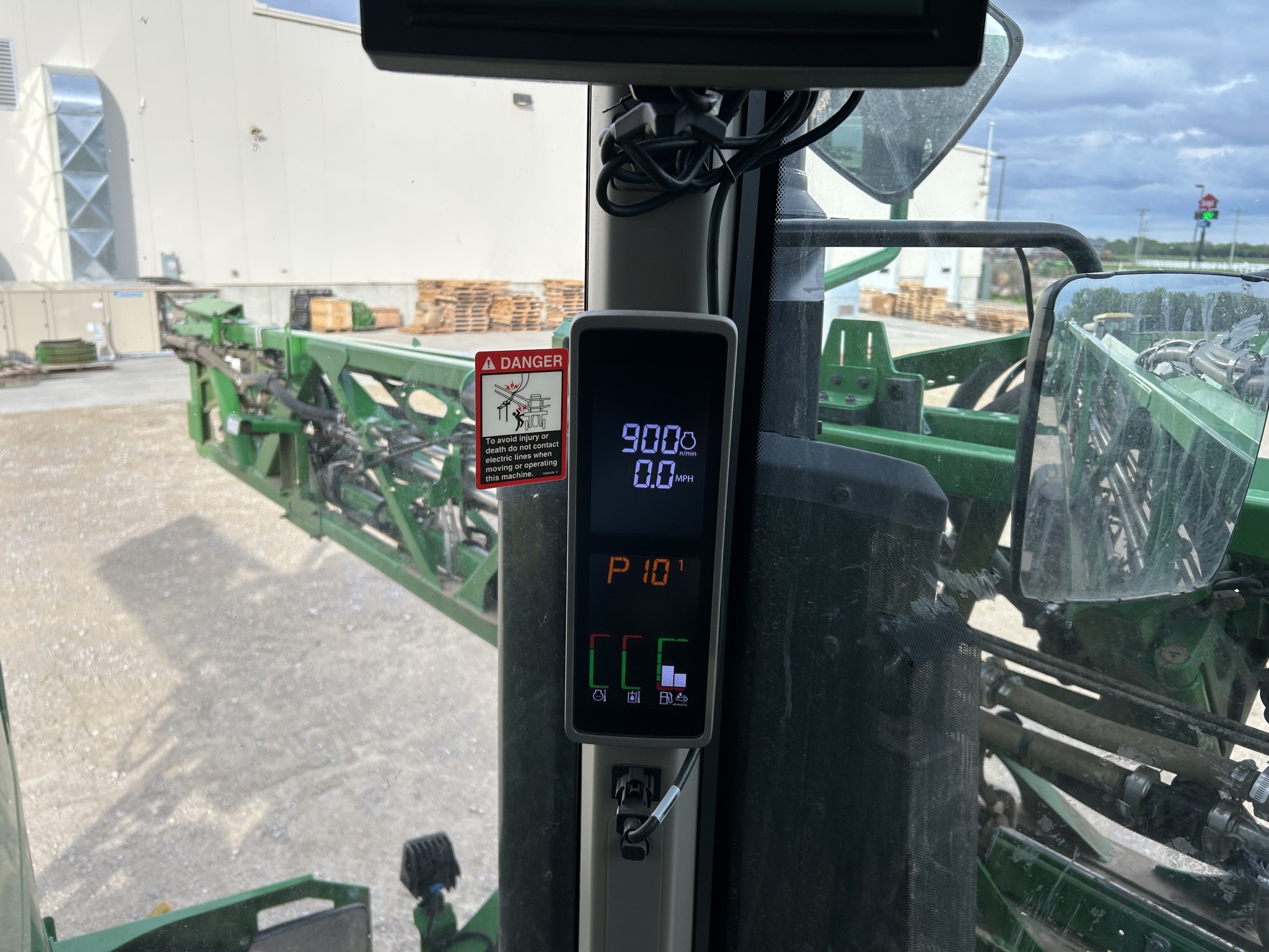 2024 John Deere 412R Self-Propelled Sprayer