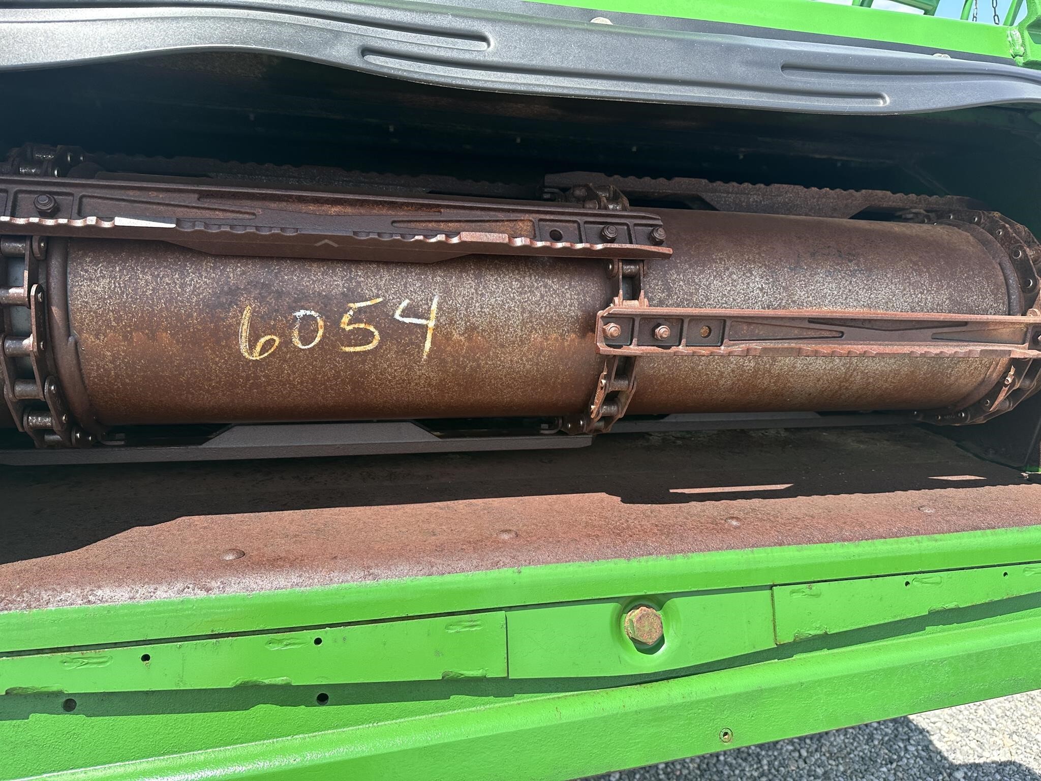 2012 John Deere S690 Combine