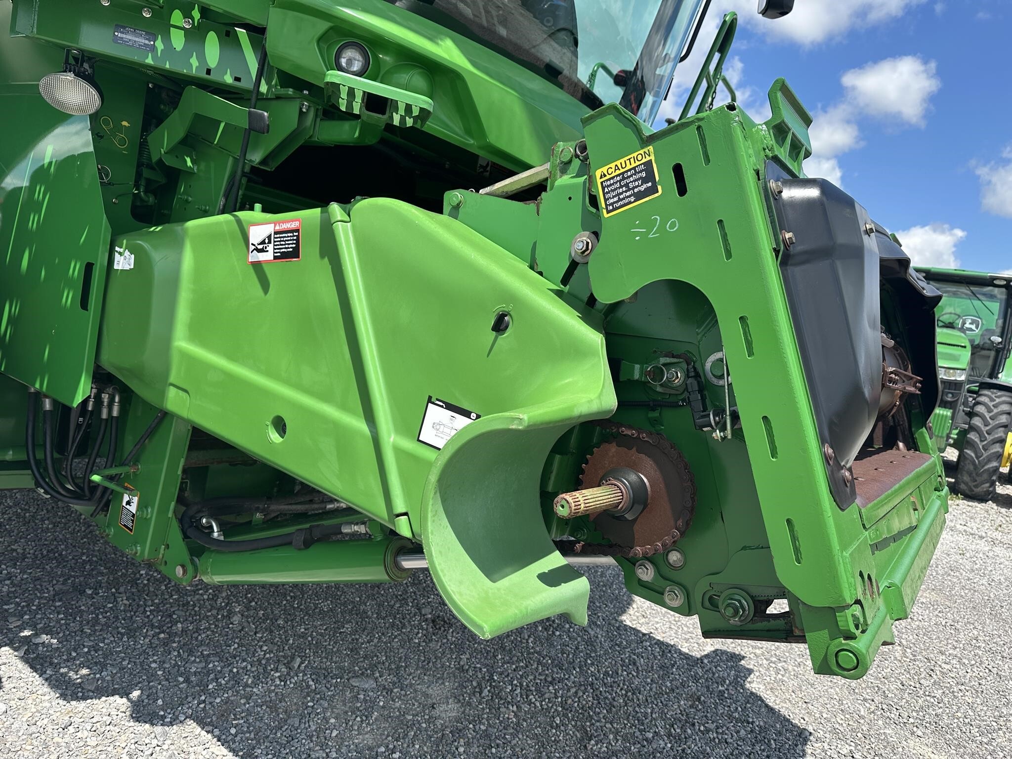 2012 John Deere S690 Combine