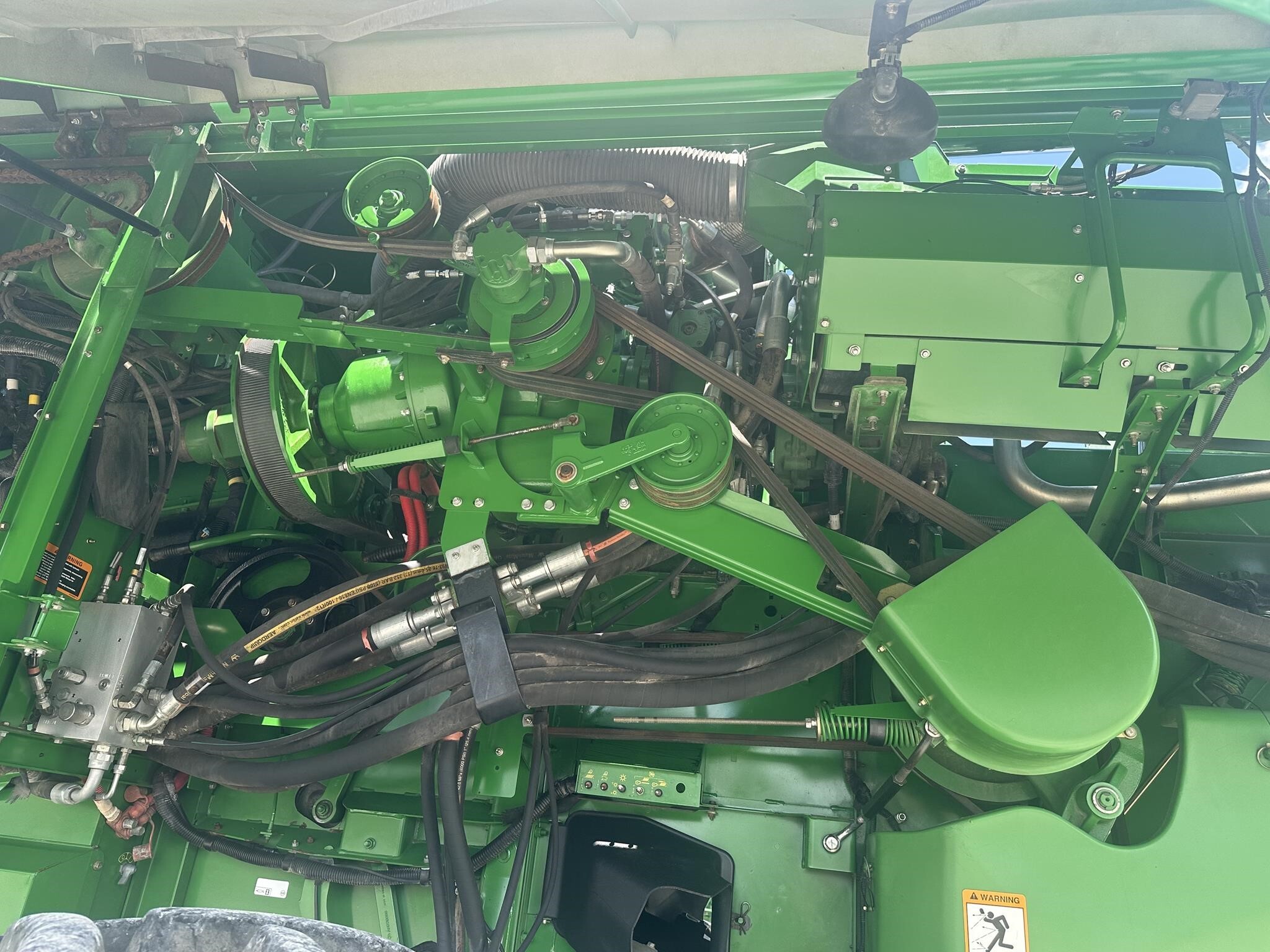 2012 John Deere S690 Combine