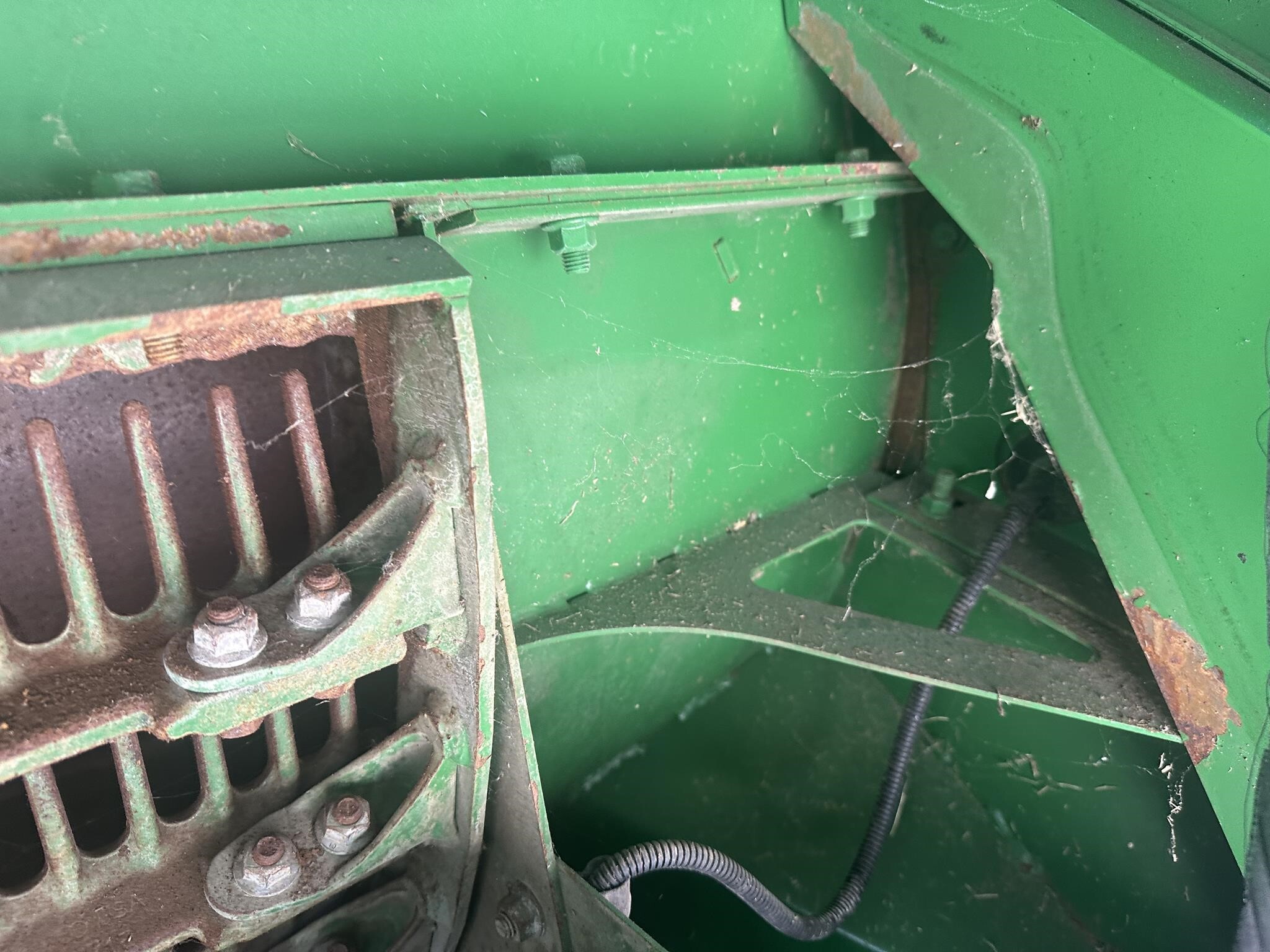 2012 John Deere S690 Combine