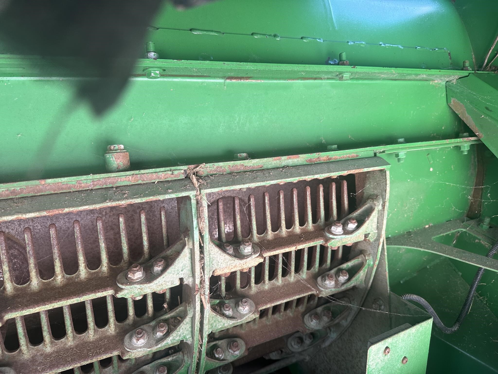 2012 John Deere S690 Combine