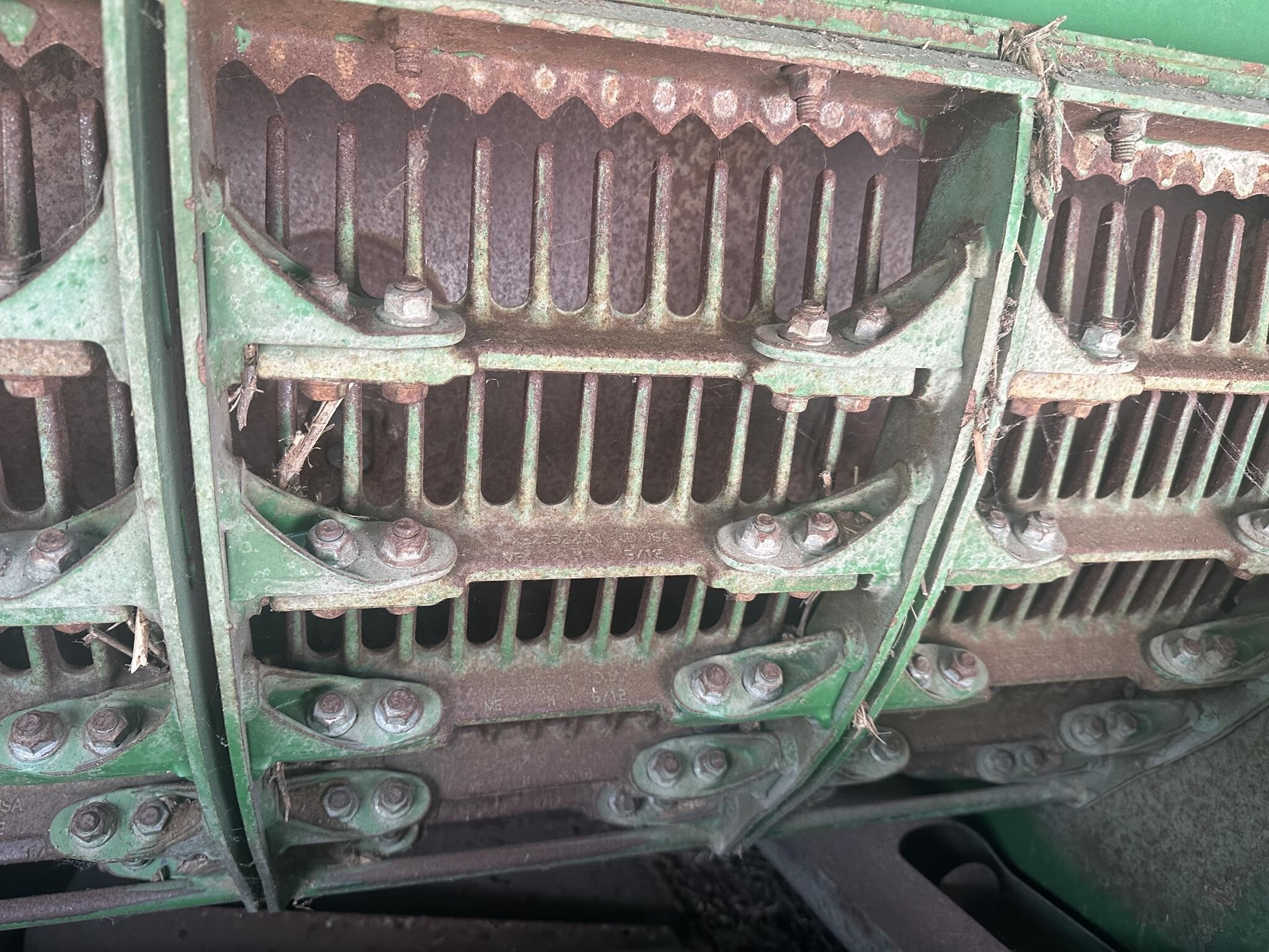 2012 John Deere S690 Combine