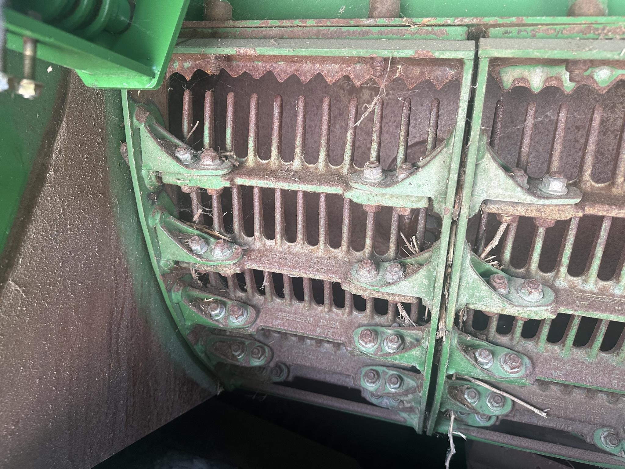 2012 John Deere S690 Combine