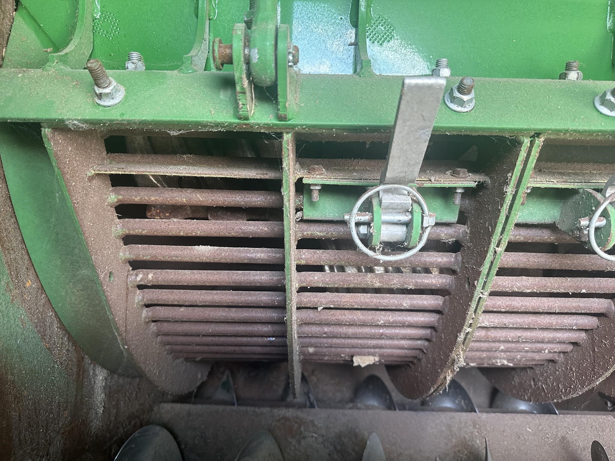 2012 John Deere S690 Combine