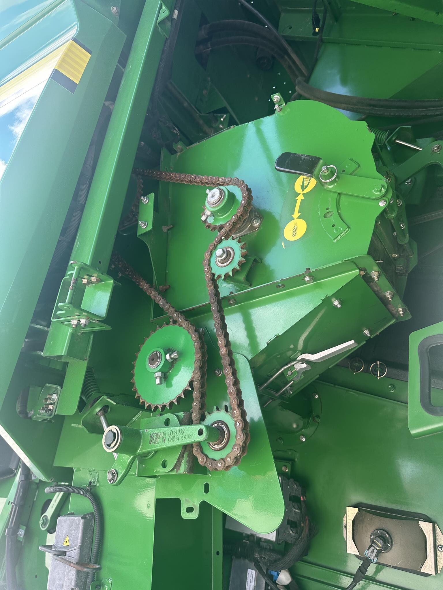 2012 John Deere S690 Combine