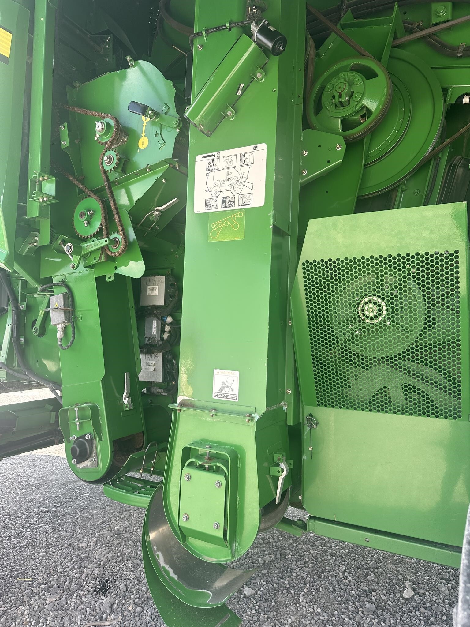 2012 John Deere S690 Combine