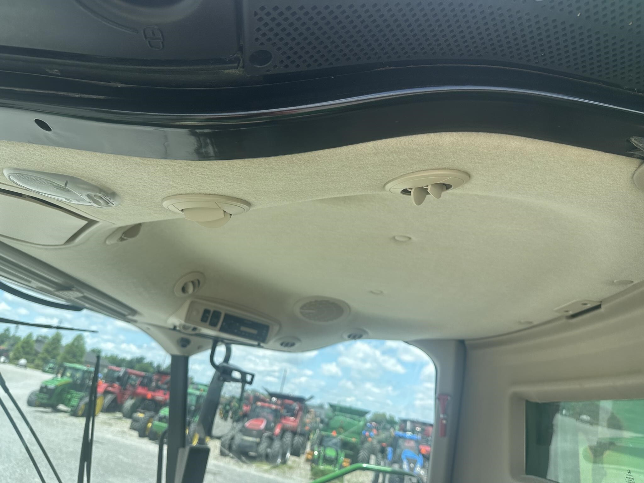 2012 John Deere S690 Combine