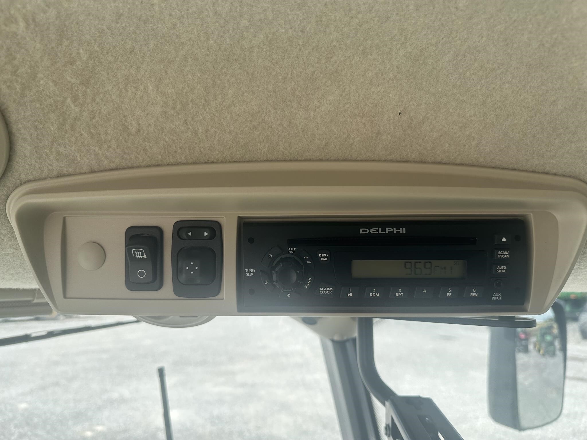 2012 John Deere S690 Combine