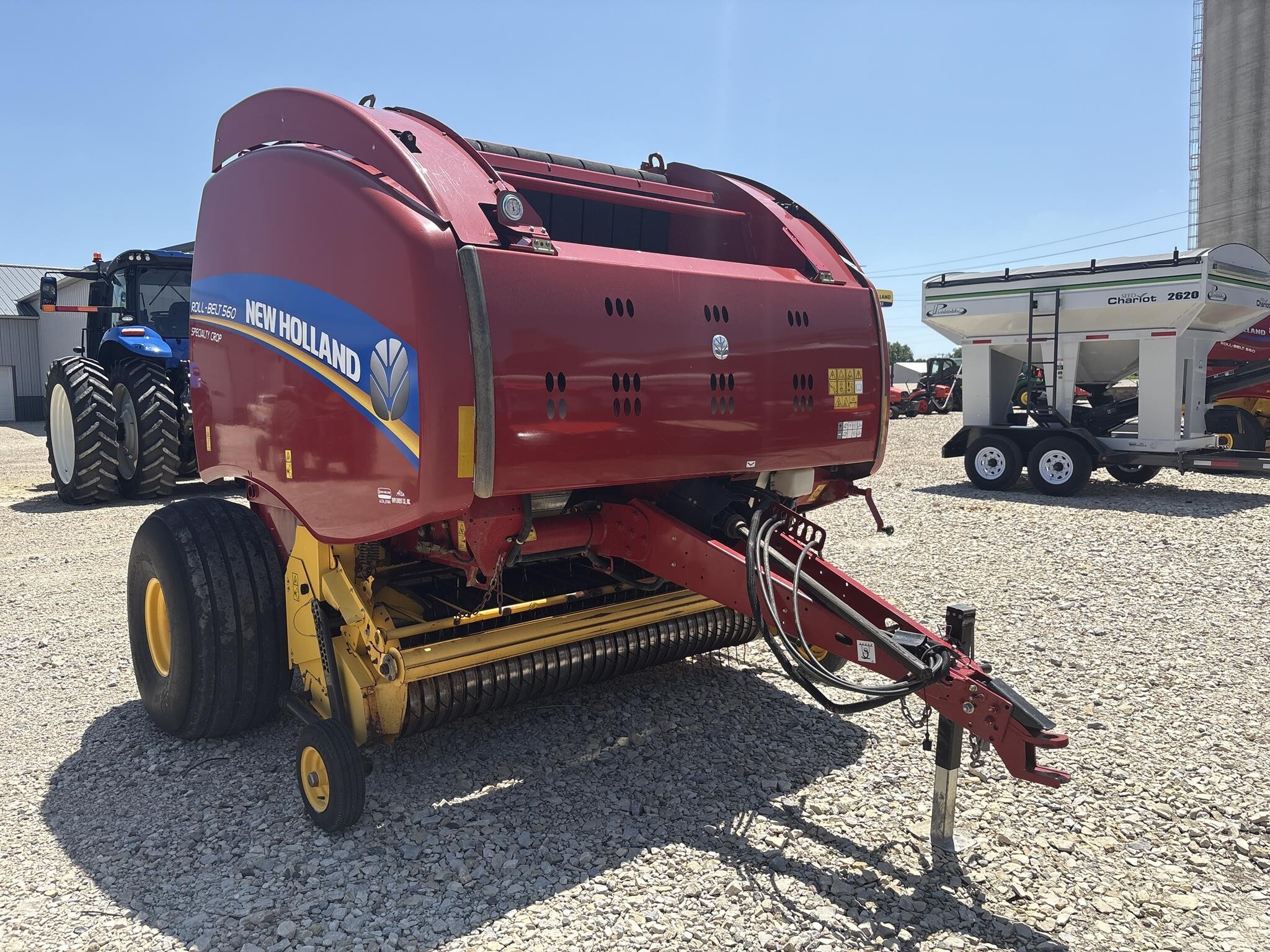 2018 New Holland Roll-Belt 560 Round Baler