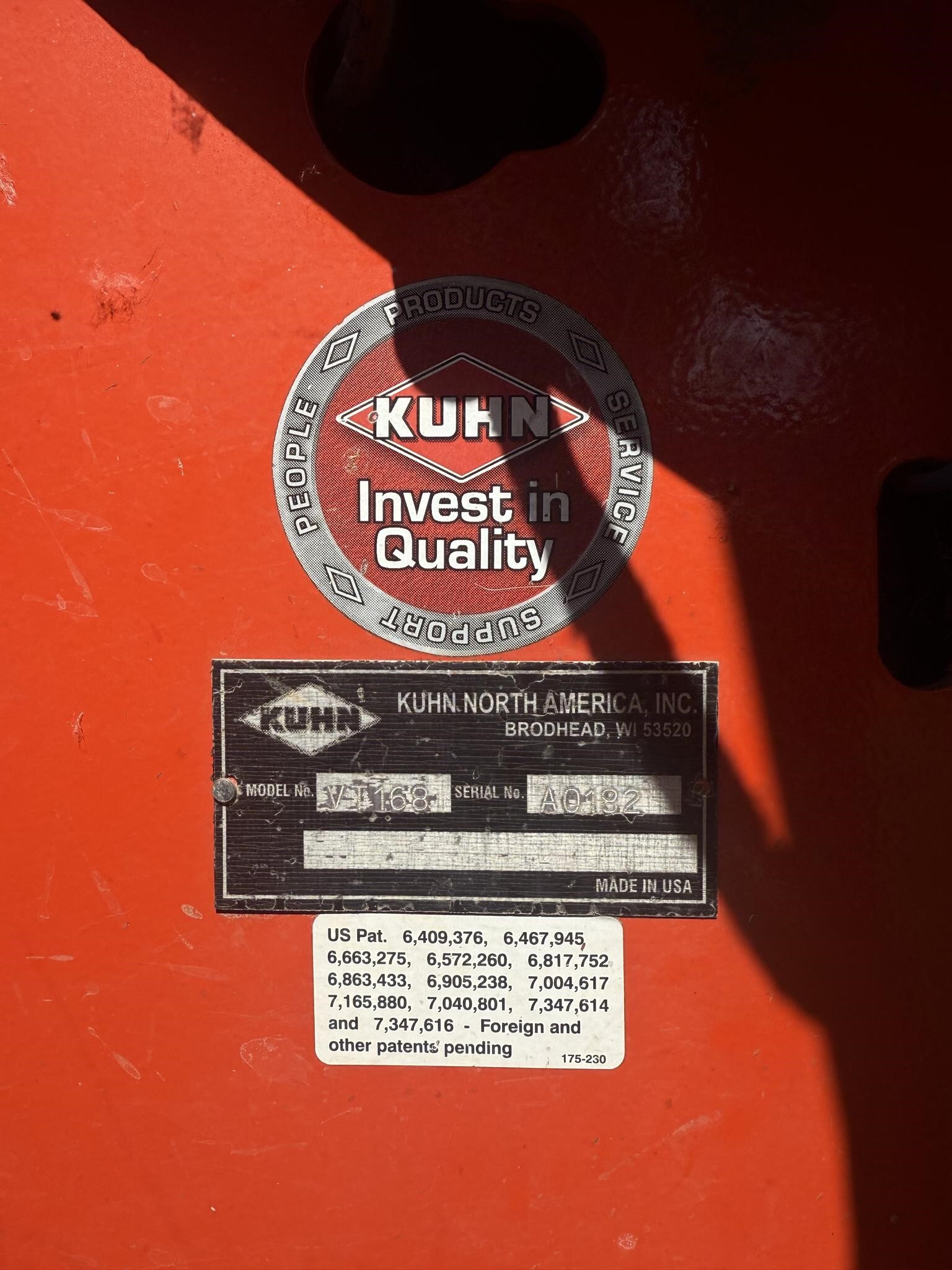  Kuhn Knight VT168 Grinders and Mixer