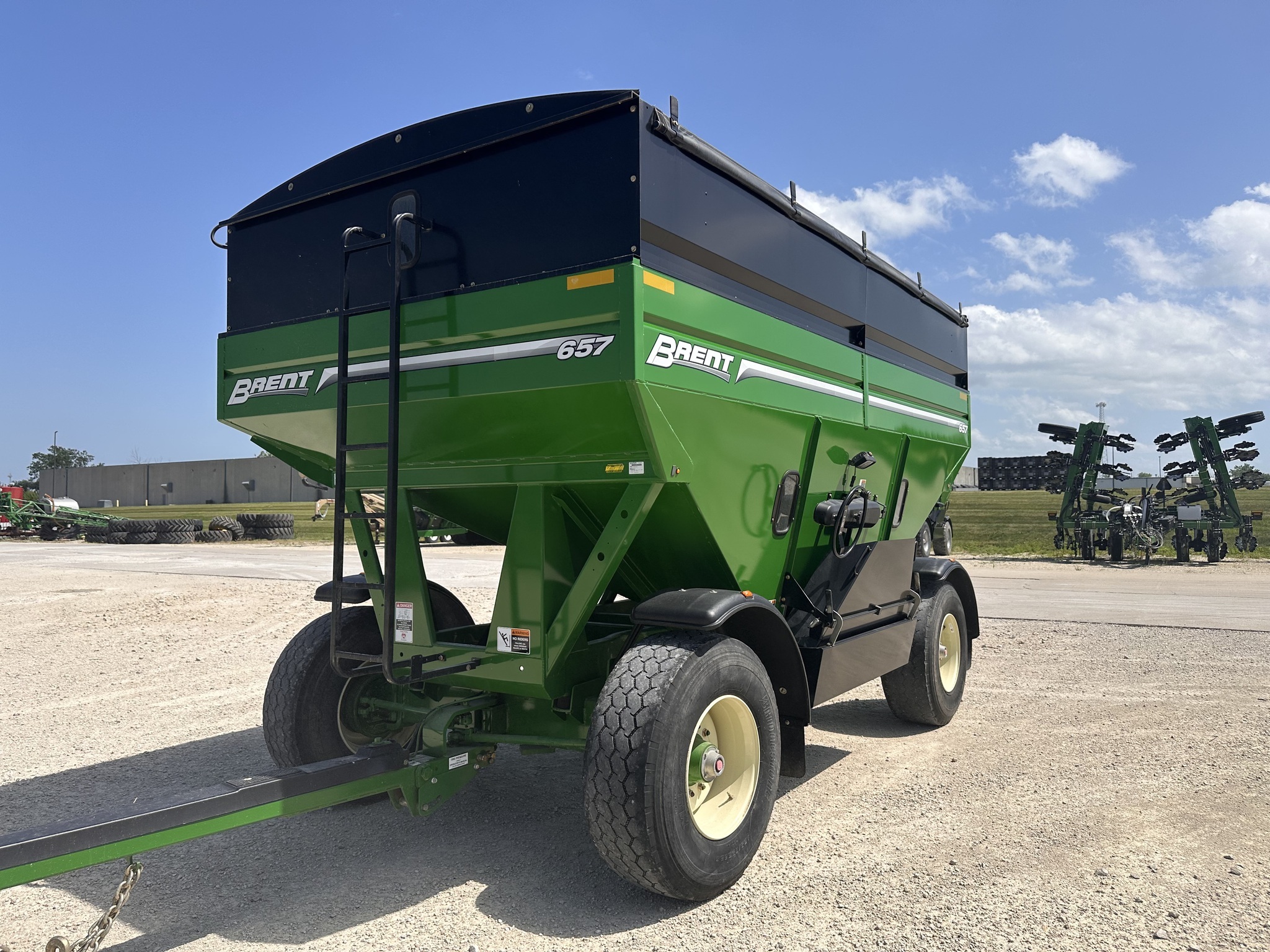 2017 Brent 657 Gravity Wagon