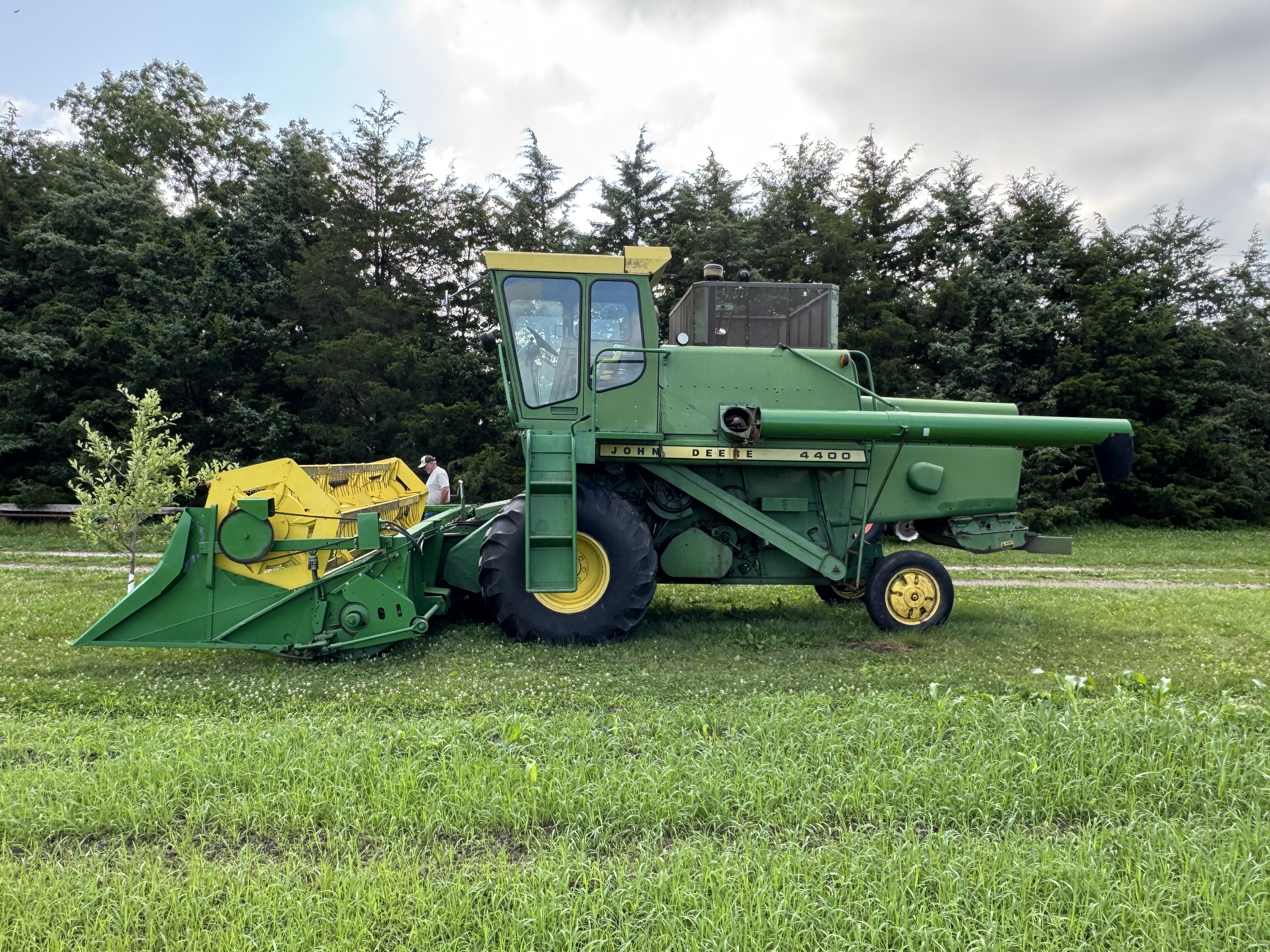 1978 John Deere 4400 Combine