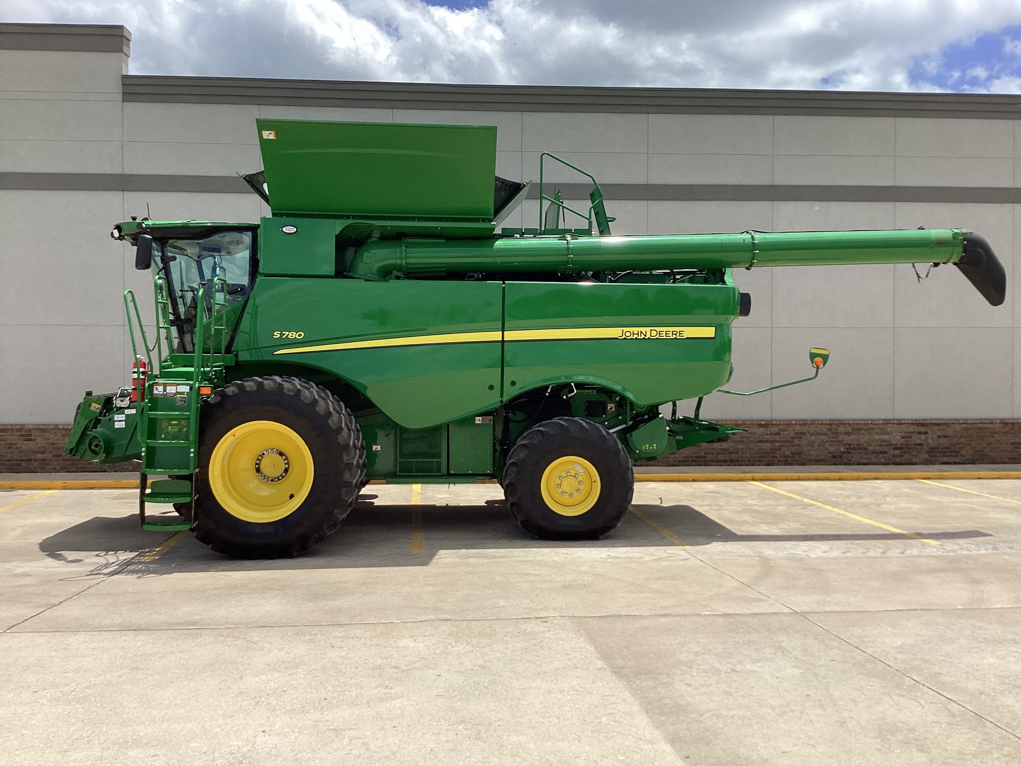 2024 John Deere S780 Combine